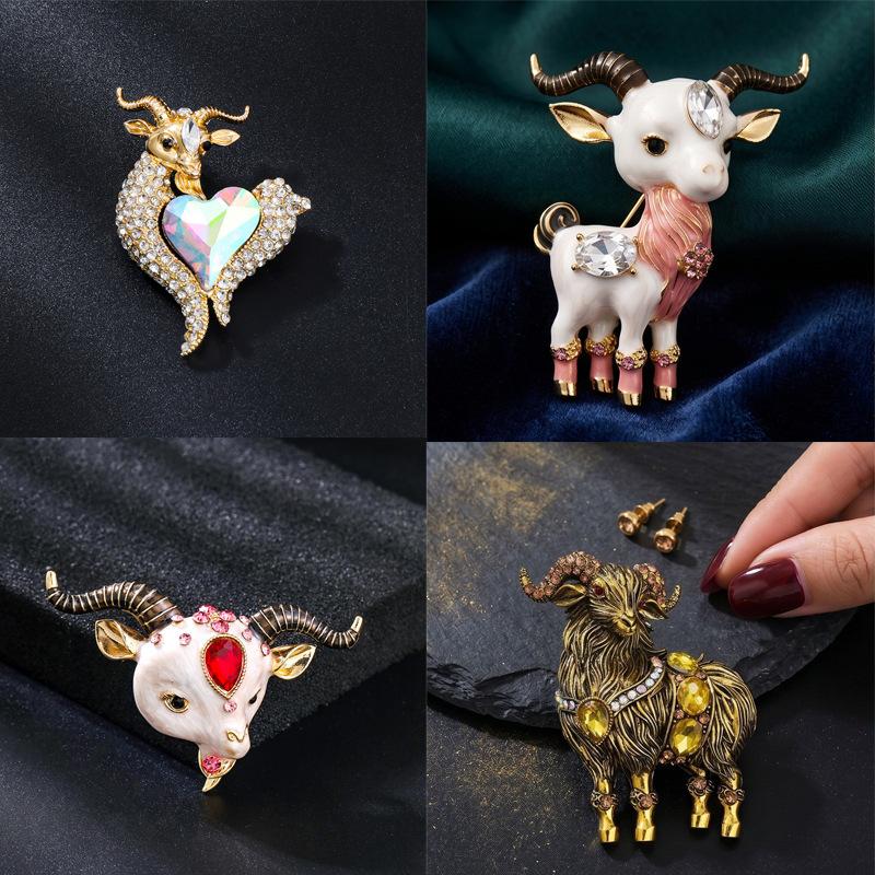 Unique Rhinestone Goat Brooch  - Unique Women'S Formal Wear 评论和价格