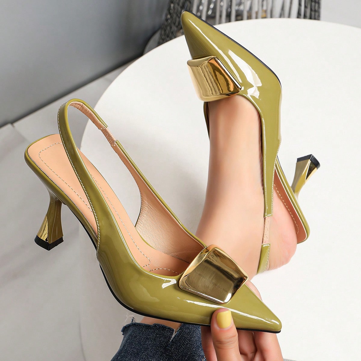 Elegant Women Closed Pointed-T - Women Formal Wear For Summer 评论和价格