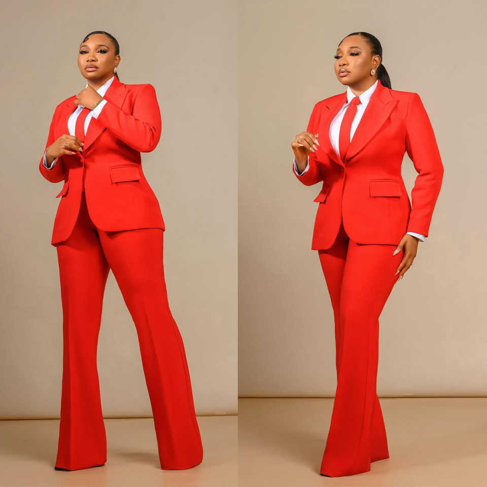 Customized Plus Size Women Bla - Women Formal Wear For Plus Size 评论和价格